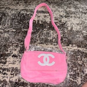 CHANEL Pink Shoulder Bag with White Logo precision